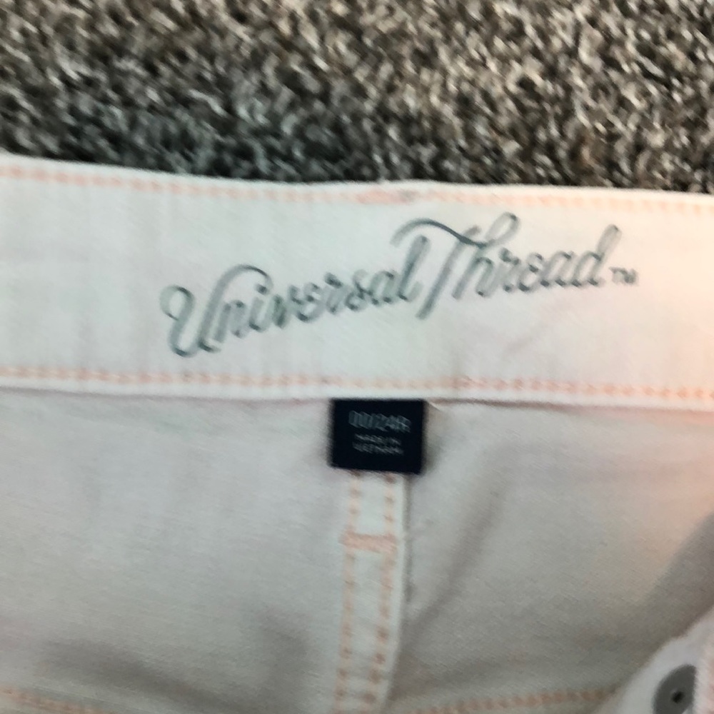 Pink Universal Thread Jeans - Picture 3 of 3